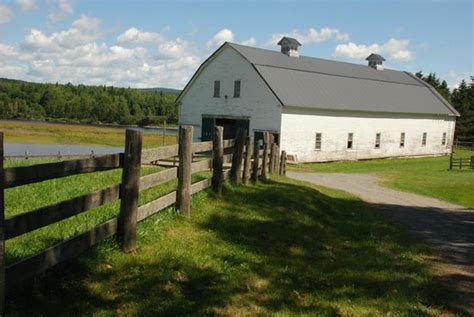 pittston farm|HistoricPittstonFarm